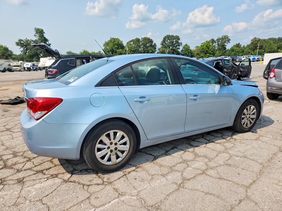 Photo 3 from auction – 2012 CHEVROLET CRUZE with VIN 1G1PD5SH5C7283101