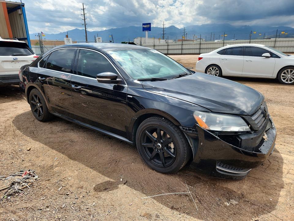 Photo 4 from auction – 2014 VOLKSWAGEN PASSAT with VIN 1VWAT7A39EC059256
