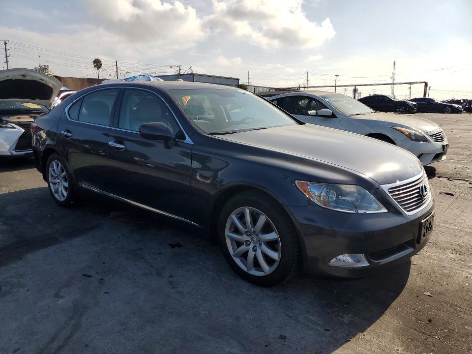 Photo 4 from auction – 2008 LEXUS LS with VIN JTHBL46F085074387