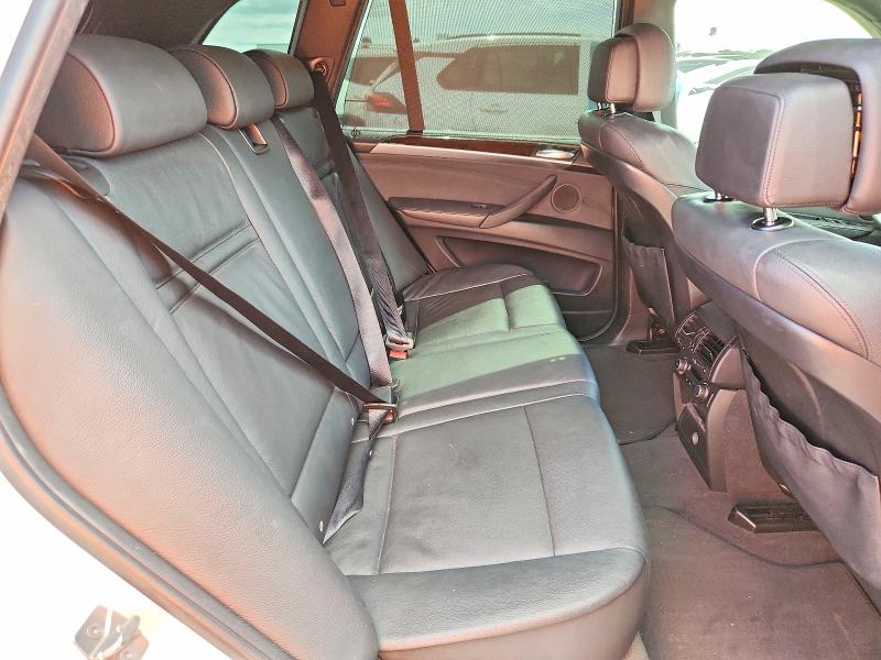Photo 11 from auction – 2011 BMW X5 with VIN 5UXZV4C51BL402407
