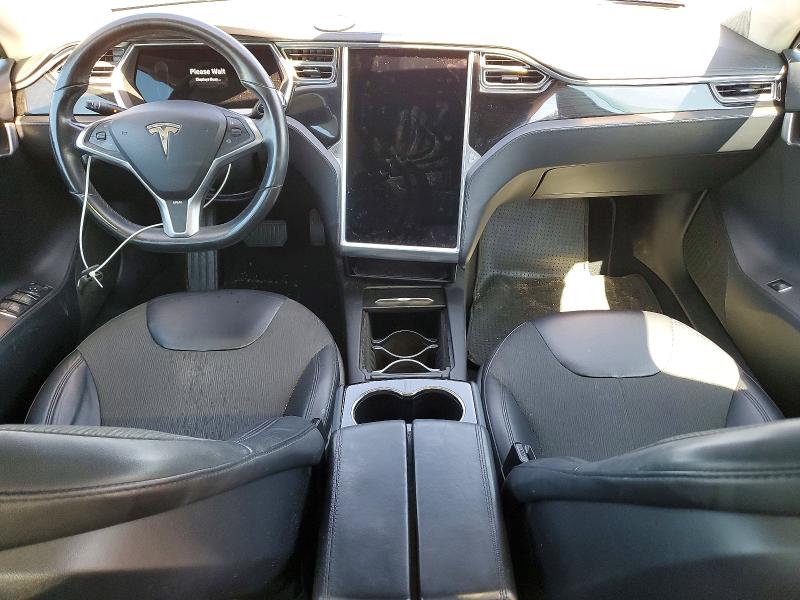 Photo 8 from auction – 2012 TESLA MODEL S with VIN 5YJSA1DN8CFP02395