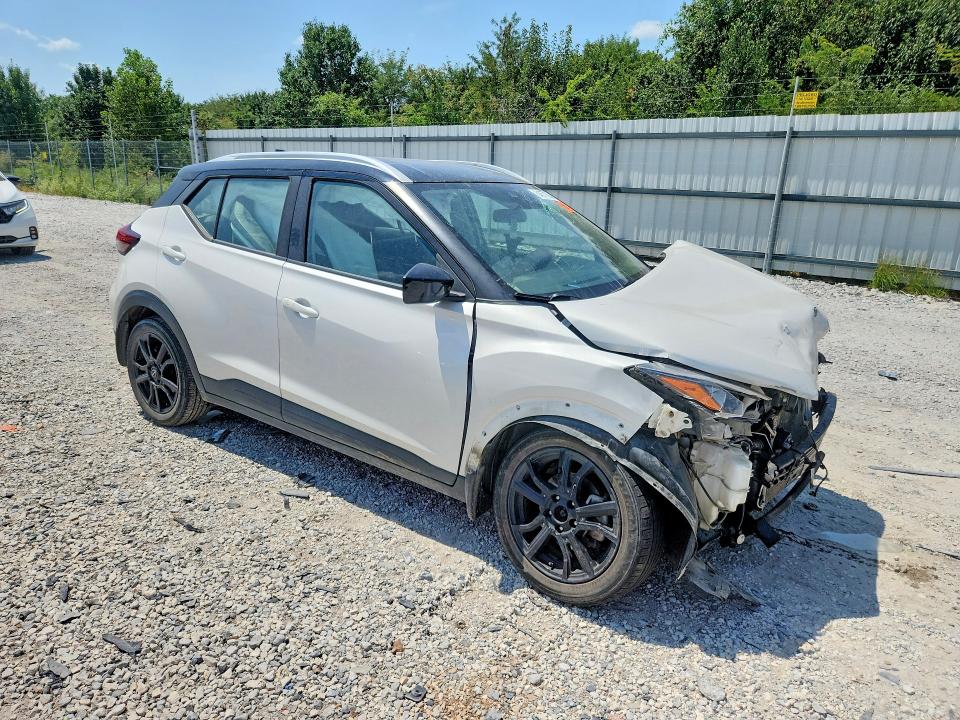 Photo 4 from auction – 2022 NISSAN KICKS with VIN 3N1CP5CV6NL528135