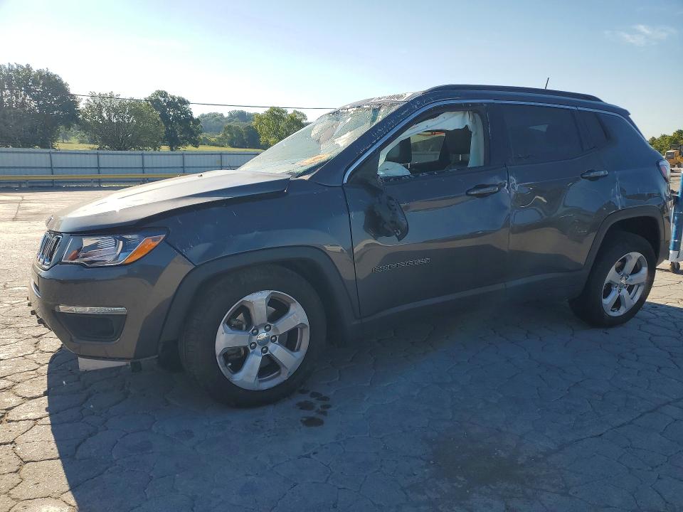 JEEP COMPASS 2018 with VIN 3C4NJCBBXJT502408 - Photo from auction