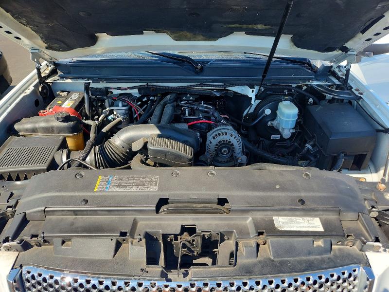 Photo 11 from auction – 2008 GMC YUKON XL with VIN 1GKFK66888J214636
