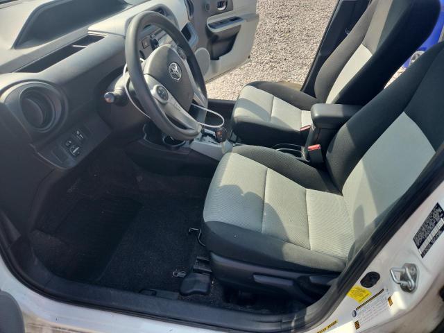 Photo 7 from auction – 2012 TOYOTA PRIUS C with VIN JTDKDTB34C1504331