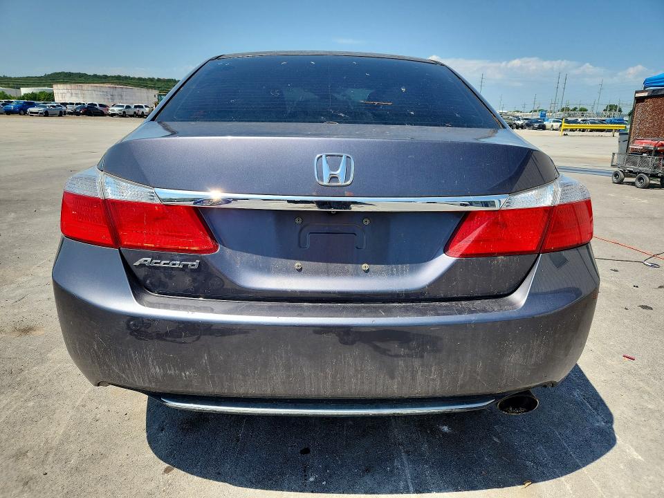 Photo 6 from auction – 2014 HONDA ACCORD with VIN 1HGCR2F32EA035447