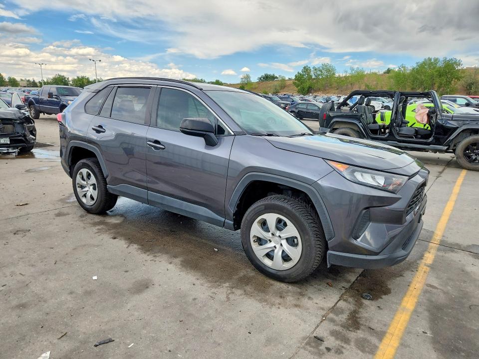 Zdjęcie 4 z aukcji – 2021 TOYOTA RAV4 z VIN 2T3F1RFV6MC155475