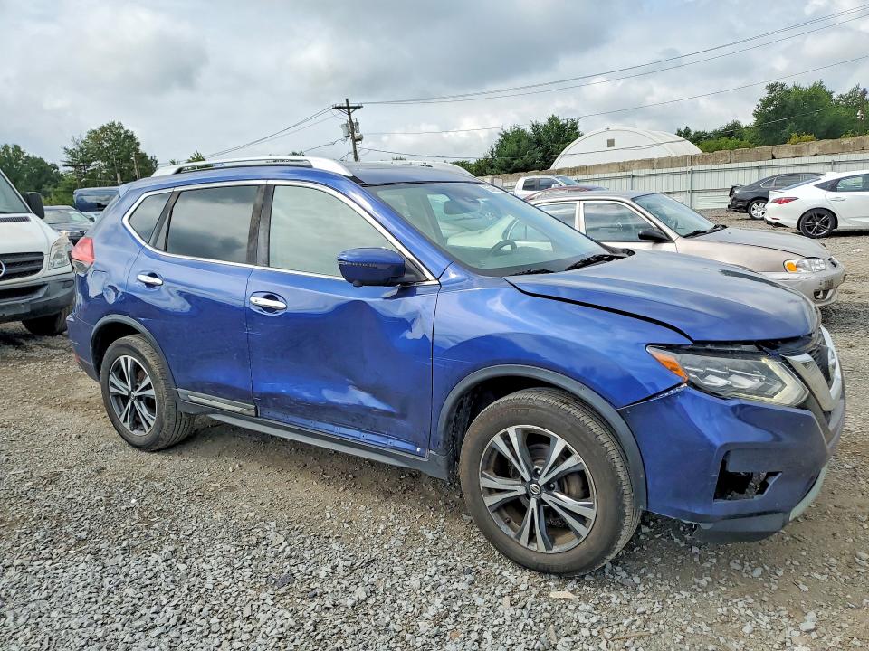 Photo 4 from auction – 2017 NISSAN ROGUE with VIN 5N1AT2MVXHC733837