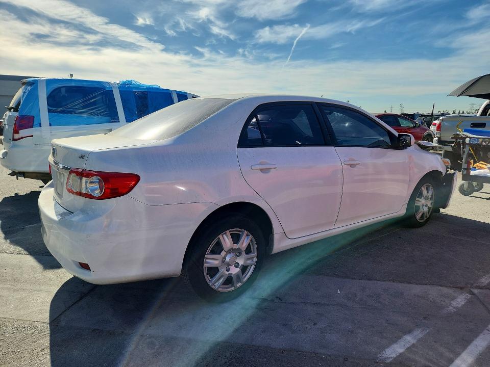 Photo 3 from auction – 2012 TOYOTA COROLLA with VIN 5YFBU4EE4CP051066