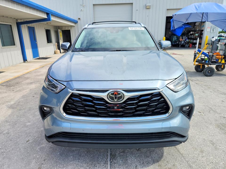 Photo 5 from auction – 2020 TOYOTA HIGHLANDER with VIN 5TDYZRAH1LS015612