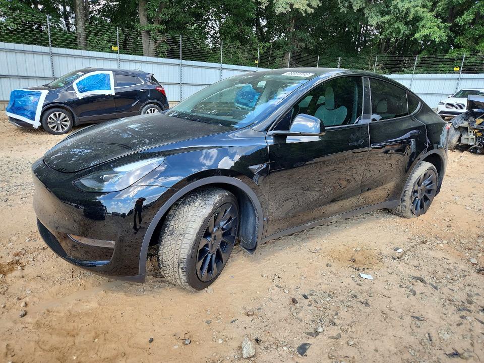 Снимка 1 от търг – 2024 TESLA MODEL Y с VIN 7SAYGDEE3RA270574
