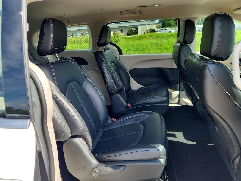 Photo 11 from auction – 2024 CHRYSLER PACIFICA with VIN 2C4RC1S74RR153403
