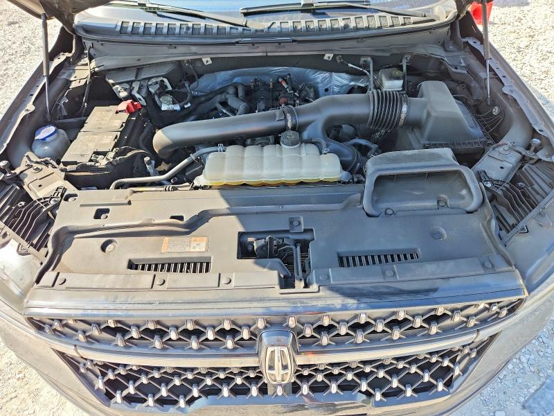 Снимка 12 от търг – 2025 LINCOLN NAVIGATOR с VIN 5LMJJ2TG2SEL00207