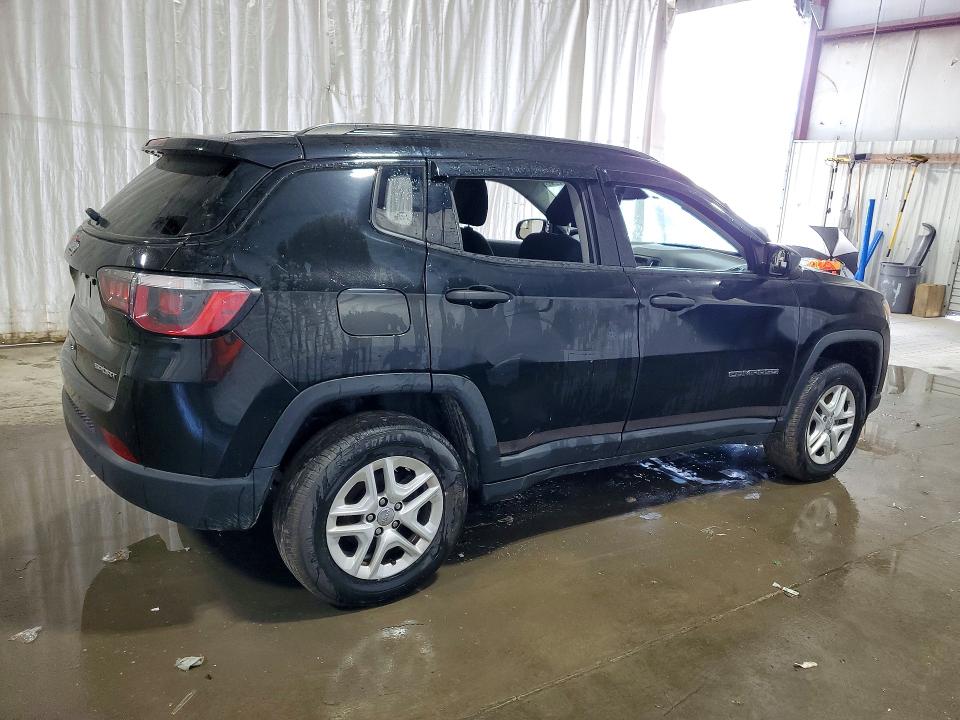 Photo 3 from auction – 2018 JEEP COMPASS with VIN 3C4NJDAB3JT316040