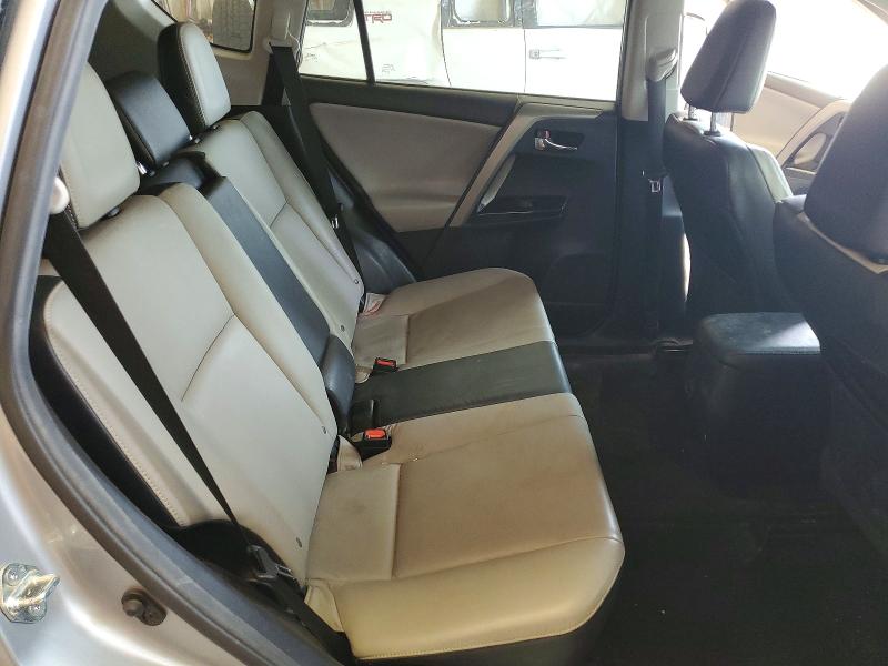 Photo 11 from auction – 2018 TOYOTA RAV4 with VIN 2T3DFREV3JW724450
