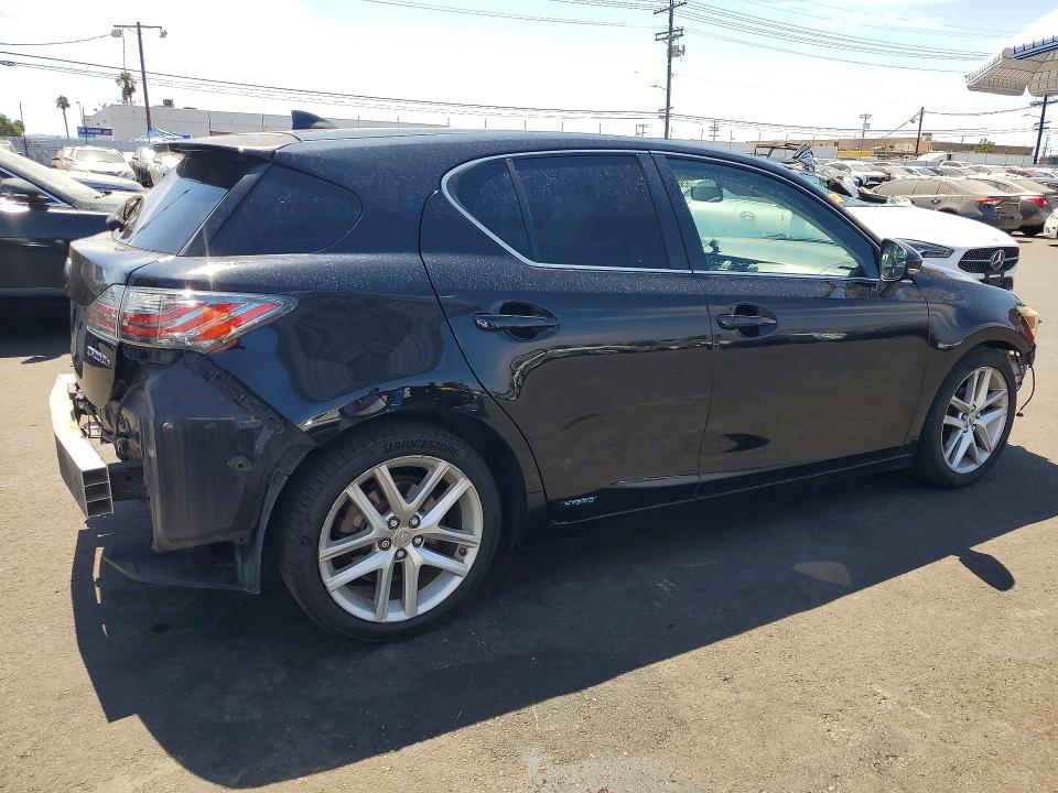 Photo 3 from auction – 2014 LEXUS CT with VIN JTHKD5BH0E2189210