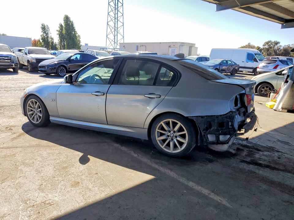 Photo 2 from auction – 2009 BMW 328 with VIN WBAPH77529NM30126