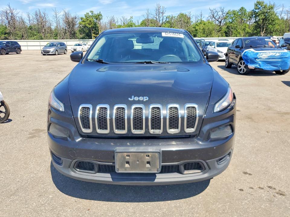 Photo 5 from auction – 2015 JEEP CHEROKEE with VIN 1C4PJMAB8FW630471