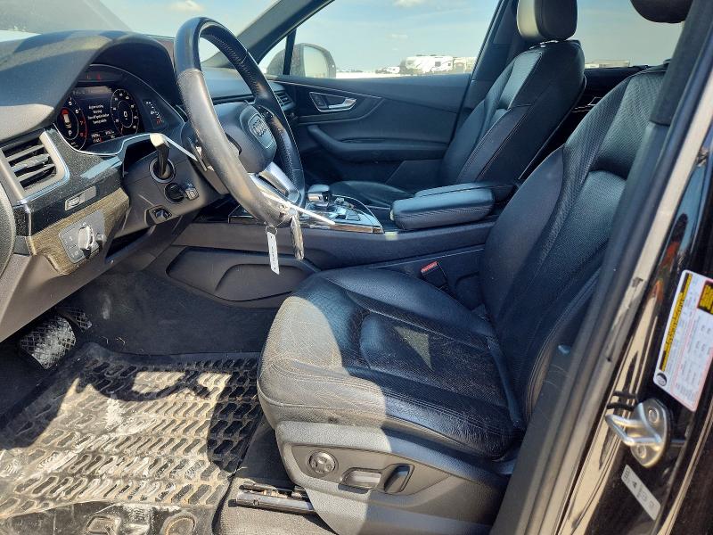 Foto 7 de la subasta – 2017 AUDI Q7 con VIN WA1LAAF74HD016852