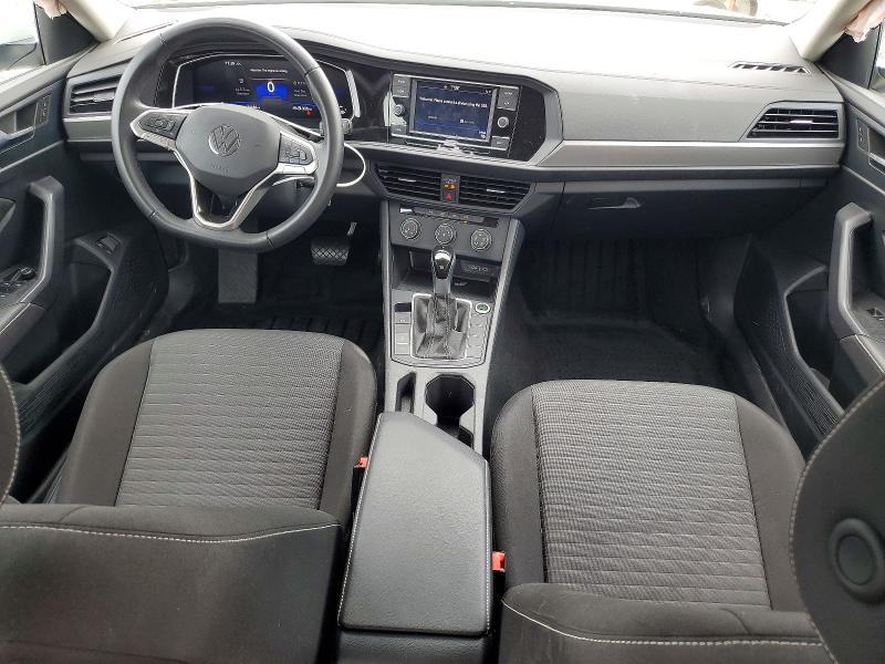 Снимка 8 от търг – 2024 VOLKSWAGEN JETTA с VIN 3VW5M7BU0RM084119