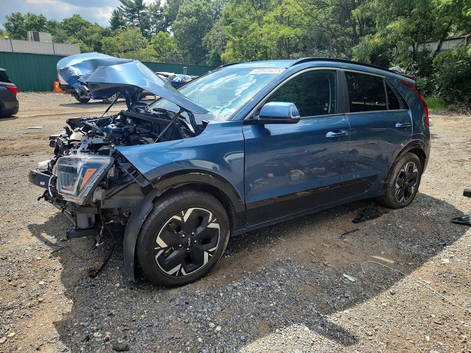 KIA NIRO 2024 with VIN KNDCR3L10R5112290 - Photo from auction