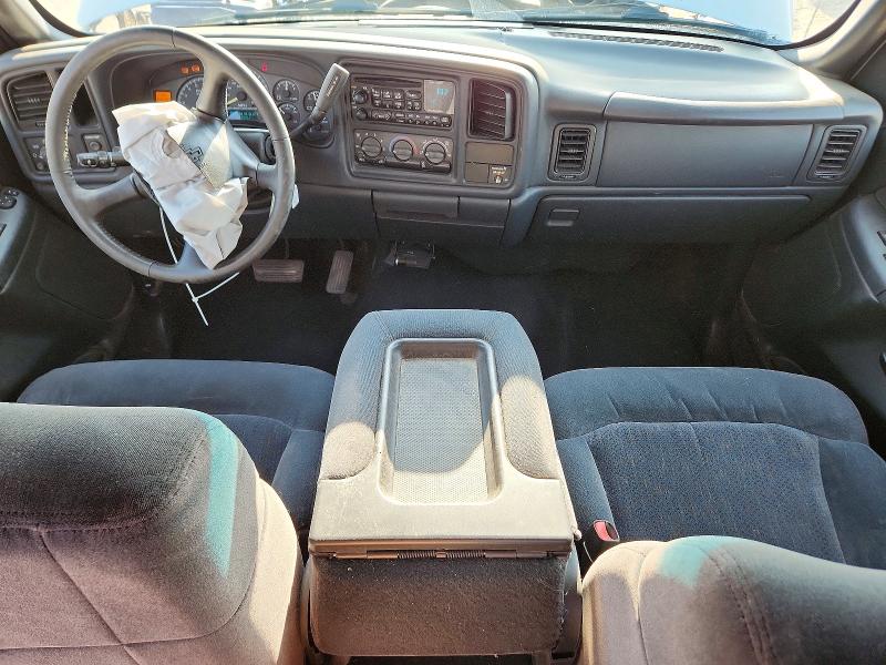Photo 8 from auction – 2001 CHEVROLET SILVERADO with VIN 2GCEC19T211120338
