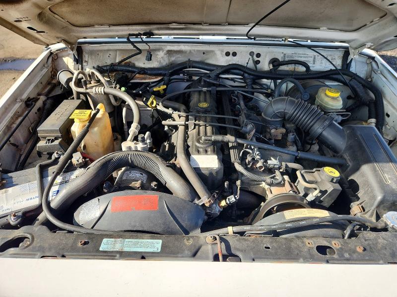 Photo 12 from auction – 2001 JEEP CHEROKEE with VIN 1J4FF58S71L518600