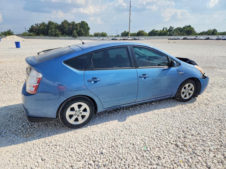 Photo 3 from auction – 2006 TOYOTA PRIUS with VIN JTDKB20U767067440