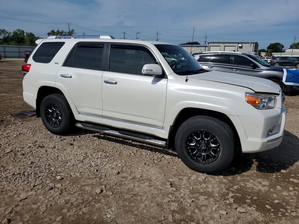 Photo 4 from auction – 2013 TOYOTA 4RUNNER with VIN JTEBU5JR3D5125831