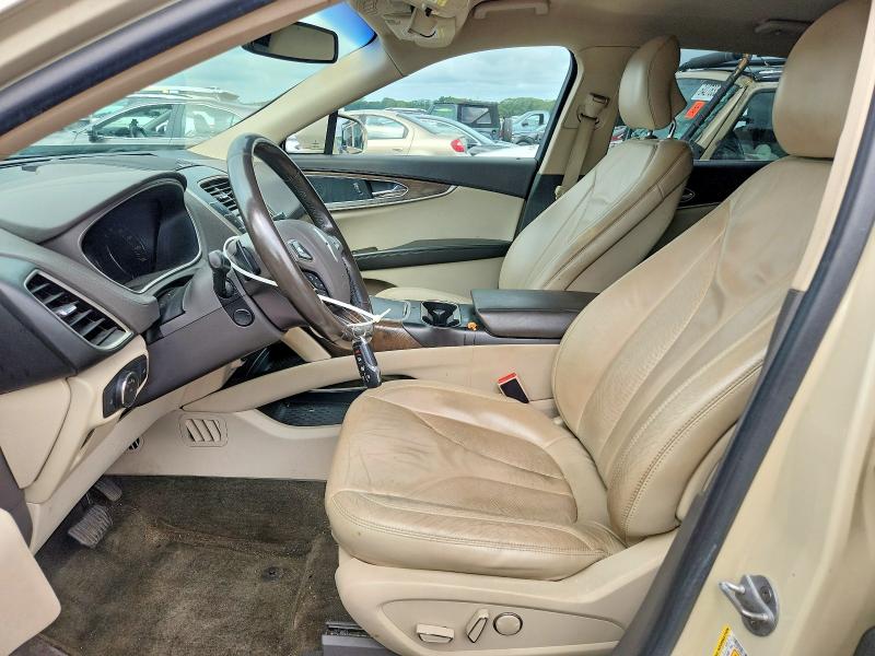 Photo 7 from auction – 2016 LINCOLN MKX with VIN 2LMTJ8KR9GBL80324