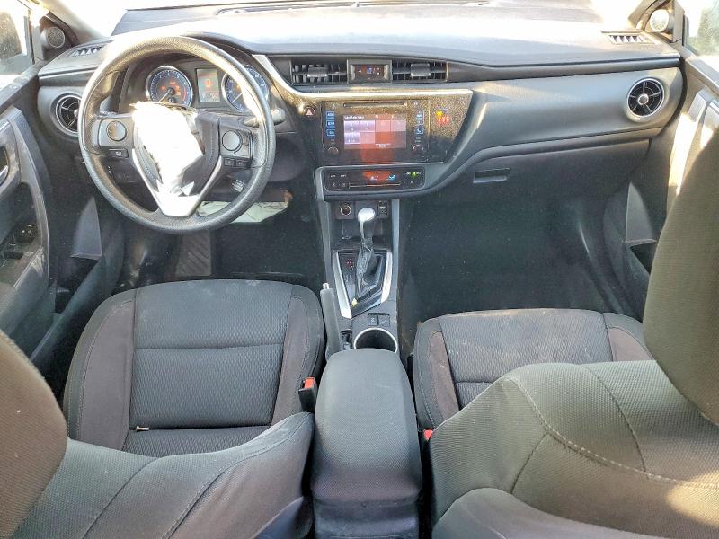 Снимка 8 от търг – 2018 TOYOTA COROLLA с VIN 5YFBURHE4JP788032