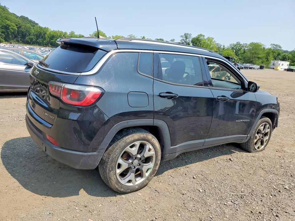 Photo 3 from auction – 2017 JEEP COMPASS with VIN 3C4NJDCB5HT671864