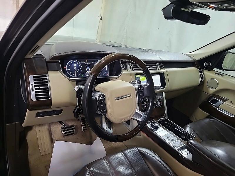 Photo 9 from auction – 2017 LAND ROVER RANGE ROVER with VIN SALGS2FE4HA327071
