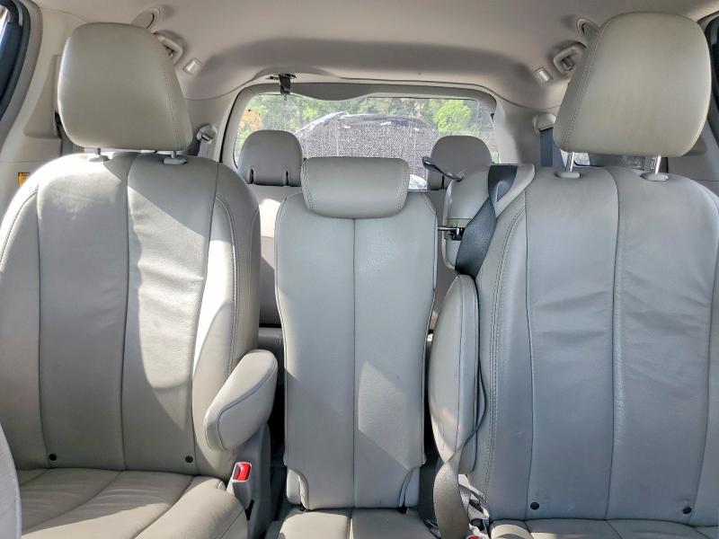 Photo 10 from auction – 2013 TOYOTA SIENNA with VIN 5TDYK3DC6DS324463