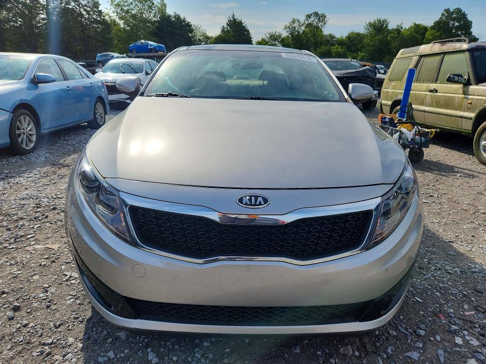 Photo 5 from auction – 2011 KIA OPTIMA with VIN KNAGN4A78B5176901