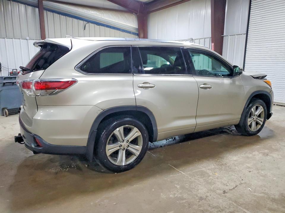 Photo 3 from auction – 2014 TOYOTA HIGHLANDER with VIN 5TDJKRFH8ES015124