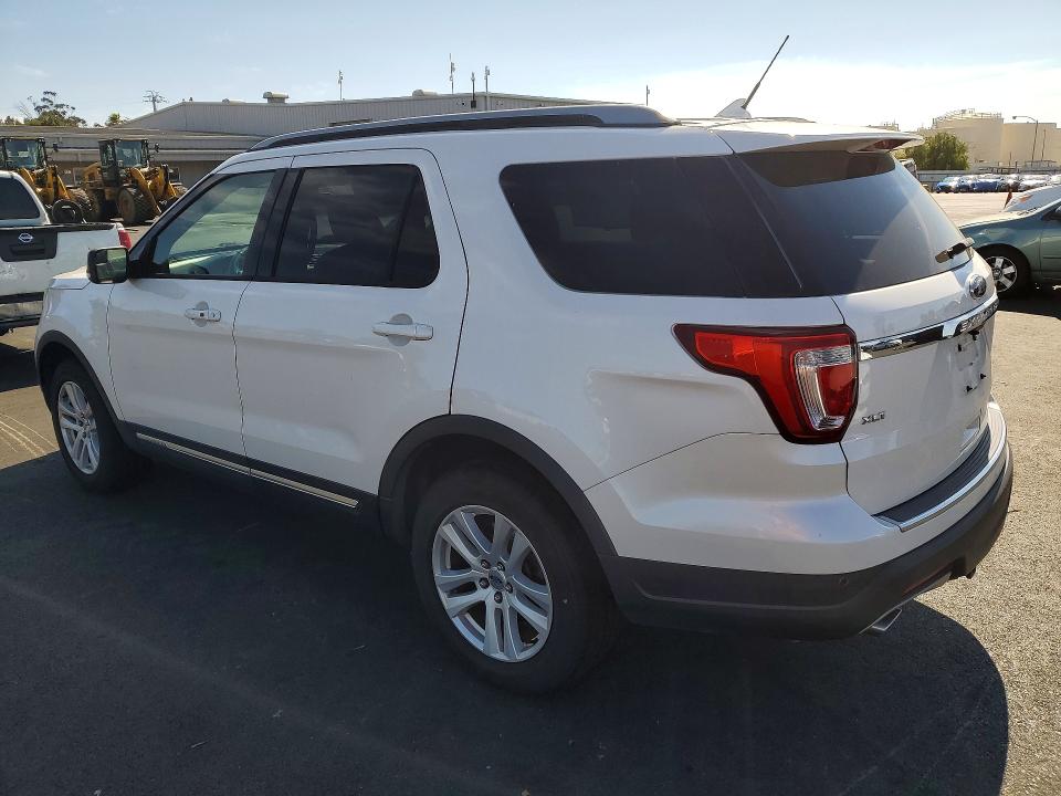 Photo 2 from auction – 2018 FORD EXPLORER with VIN 1FM5K8D87JGB57155