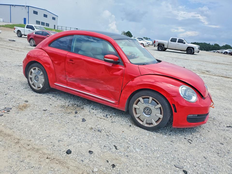 Photo 4 from auction – 2013 VOLKSWAGEN BEETLE with VIN 3VWJP7AT9DM686394