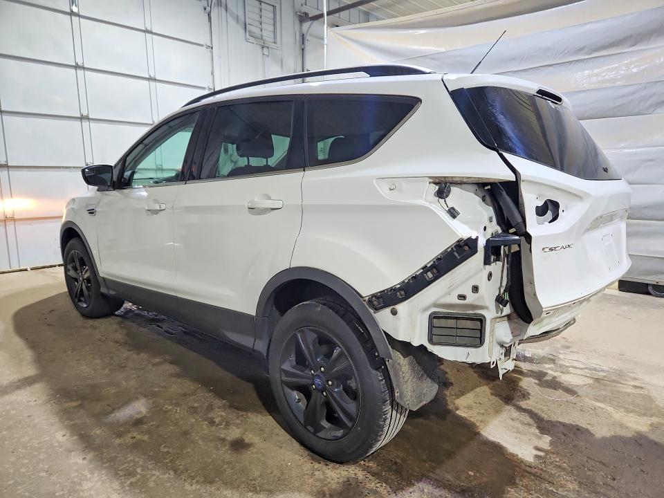 Photo 2 from auction – 2016 FORD ESCAPE with VIN 1FMCU9GX7GUA30412
