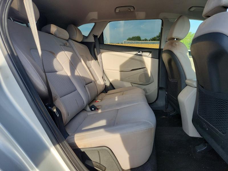 Photo 11 from auction – 2019 HYUNDAI TUCSON with VIN KM8J2CA48KU889123