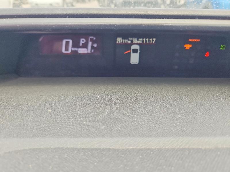 Photo 9 from auction – 2016 TOYOTA PRIUS C with VIN JTDKDTB38G1128433