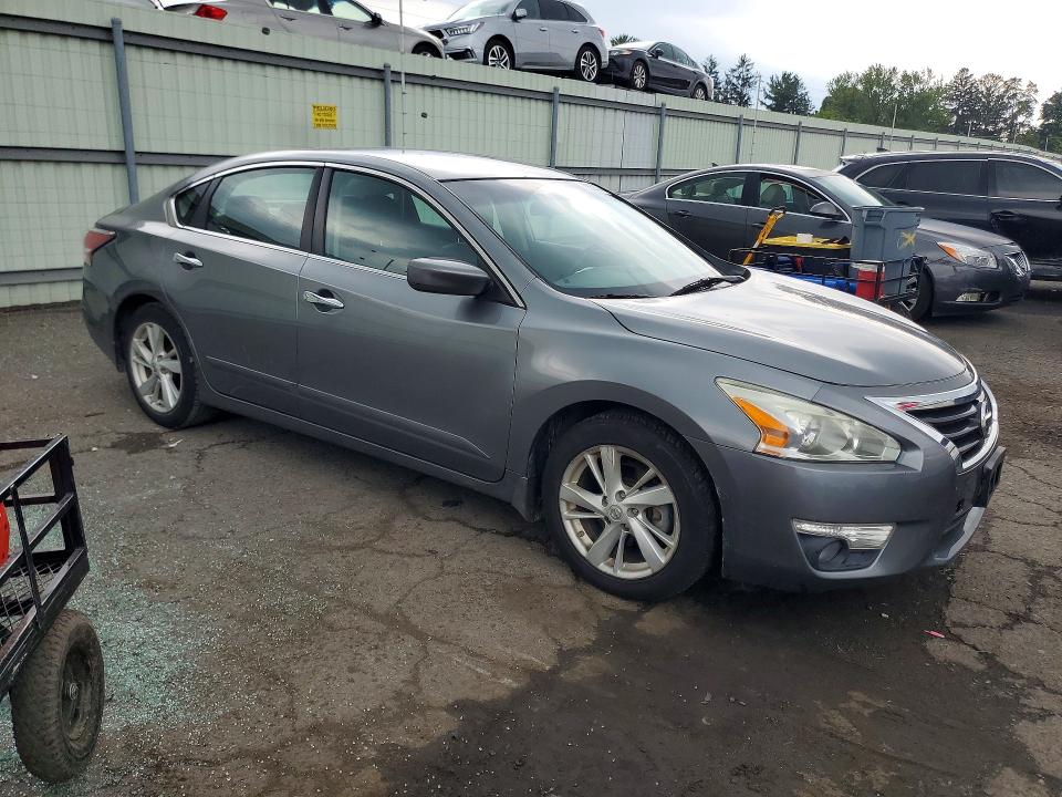 Photo 4 from auction – 2015 NISSAN ALTIMA with VIN 1N4AL3AP4FC586174