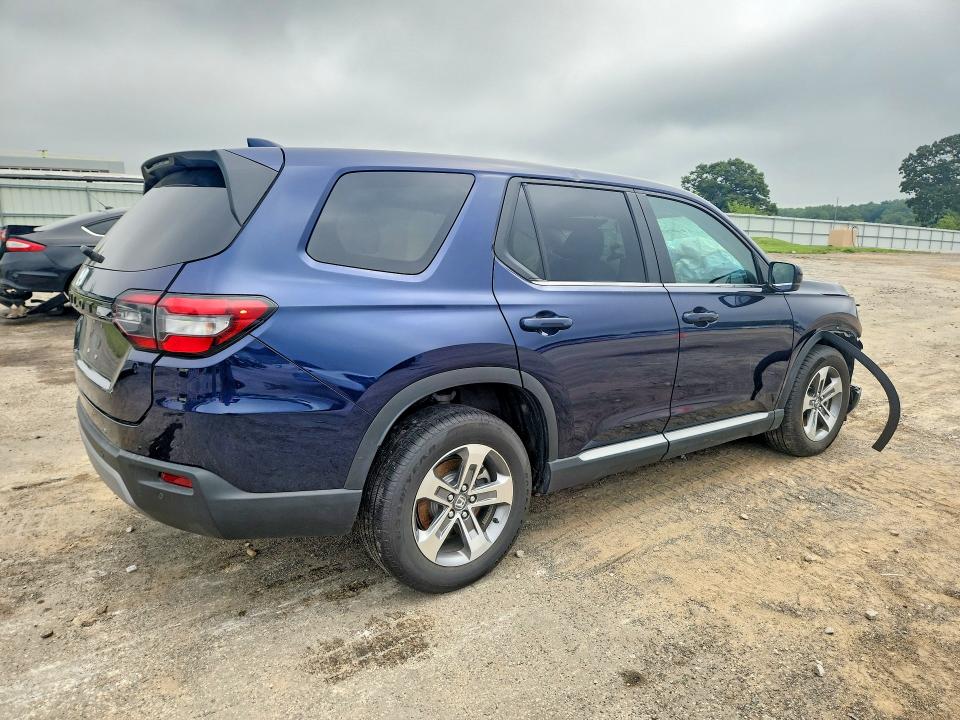 Photo 3 from auction – 2024 HONDA PILOT with VIN 5FNYG1H42RB020471