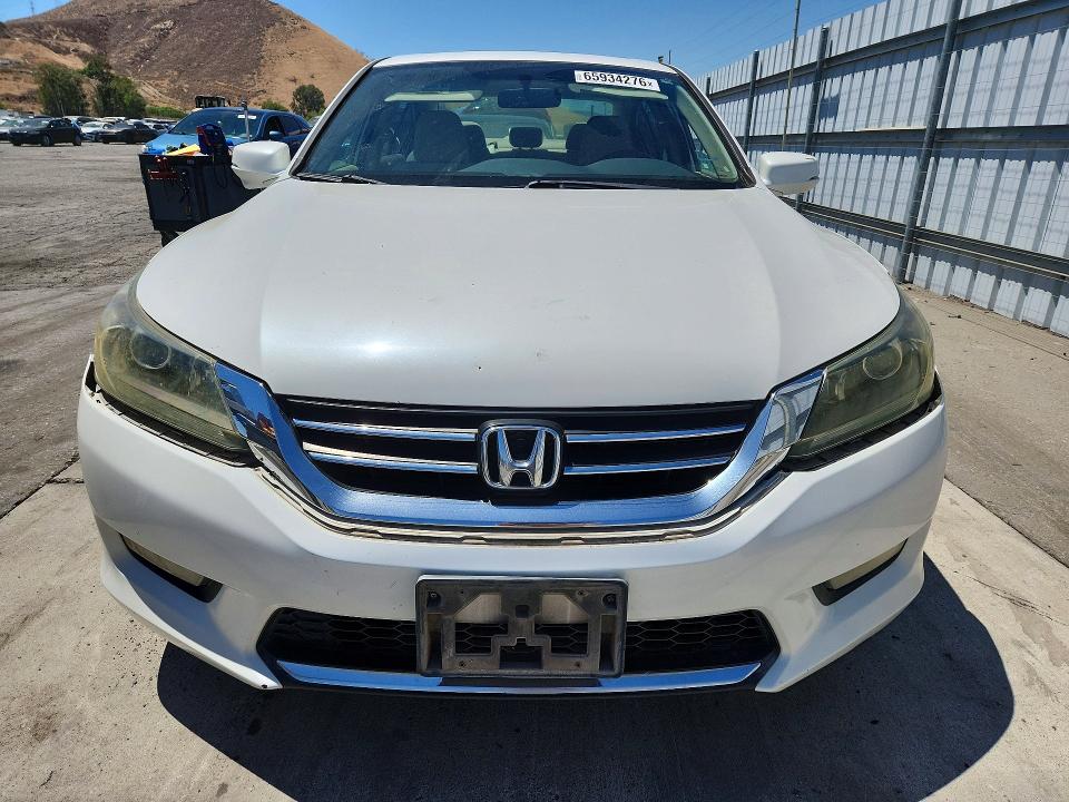 Photo 5 from auction – 2014 HONDA ACCORD with VIN 1HGCR2F72EA101661