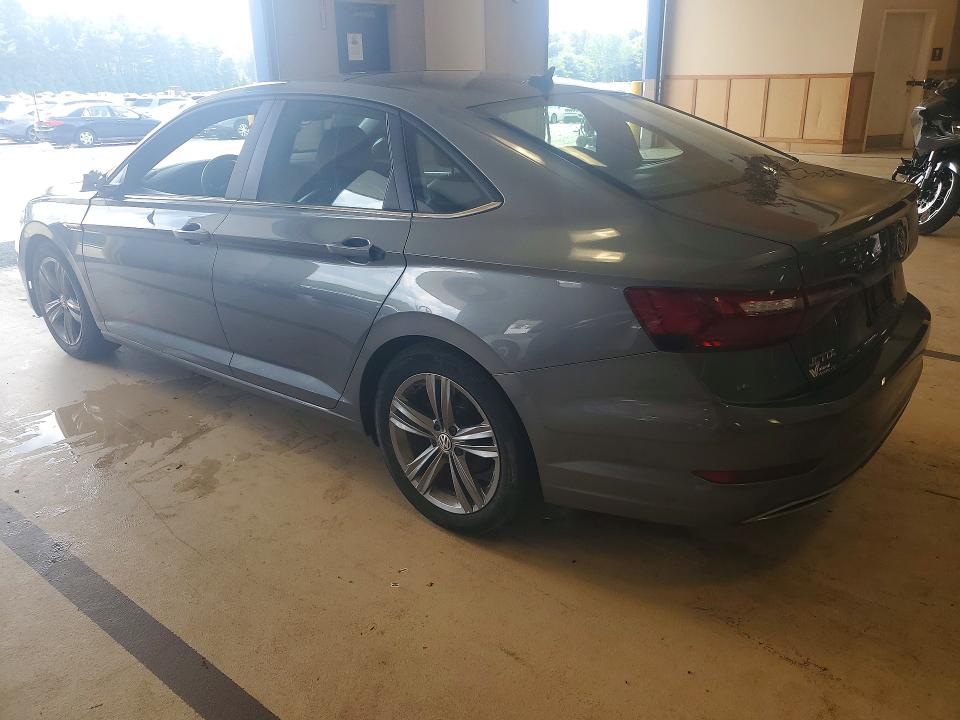 Photo 2 from auction – 2020 VOLKSWAGEN JETTA with VIN 3VWCB7BU6LM025841