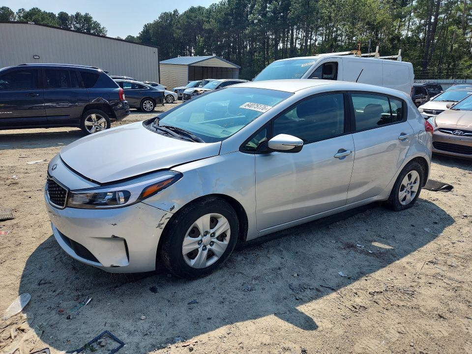 KIA FORTE5 2018 with VIN KNAFK5A84J5772671 - Photo from auction