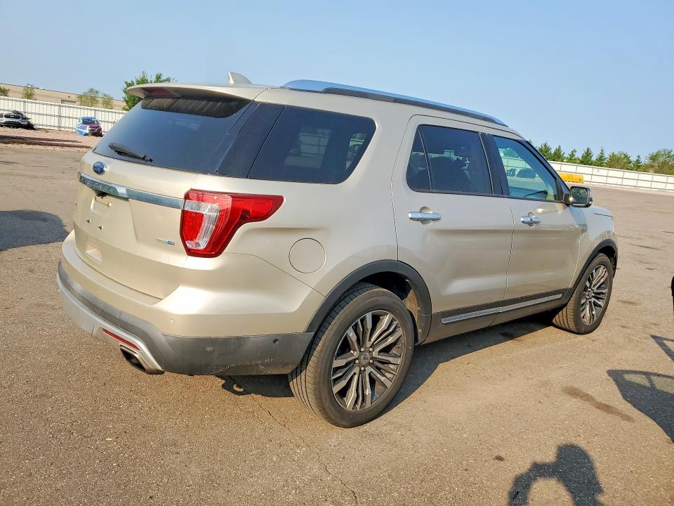 Photo 3 from auction – 2017 FORD EXPLORER with VIN 1FM5K8HT8HGD05516