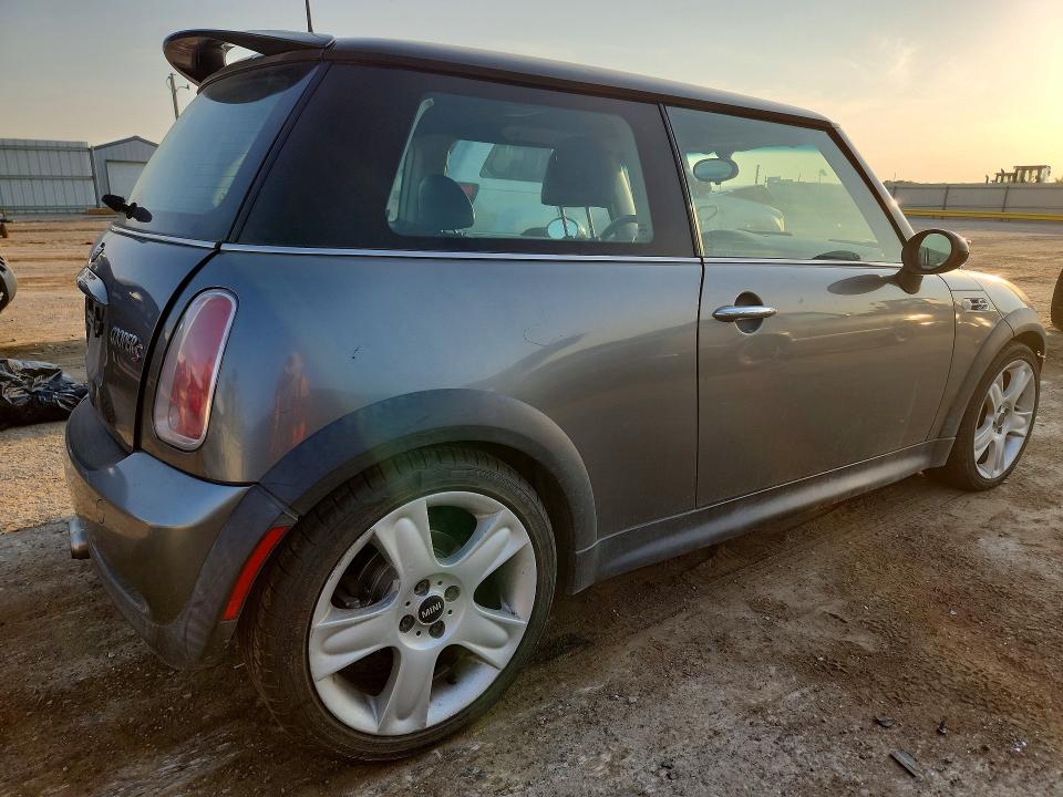 صورة رقم 3 من المزاد - 2005 MINI COOPER مع VIN WMWRE33585TL14905
