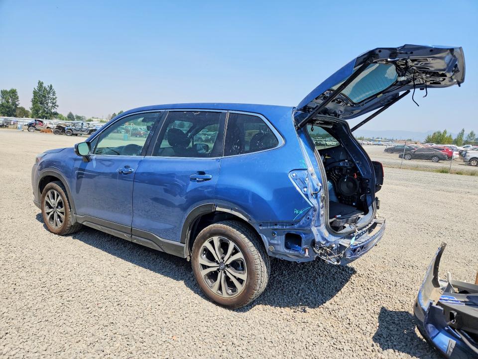 Photo 2 from auction – 2023 SUBARU FORESTER with VIN JF2SKAPC2PH547602