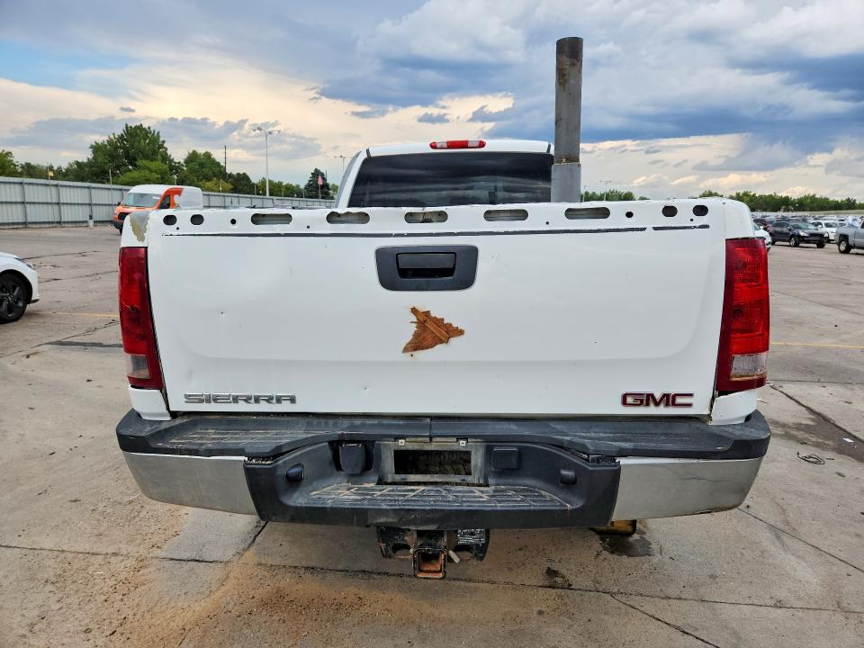 Photo 6 from auction – 2014 GMC SIERRA with VIN 1GT02ZCG0EF117542